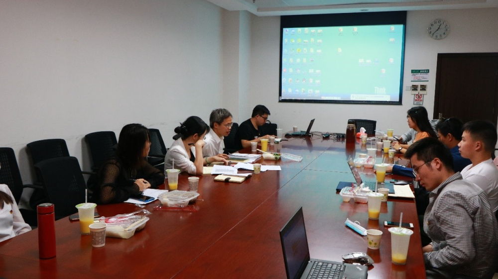 党支部书记例会召开