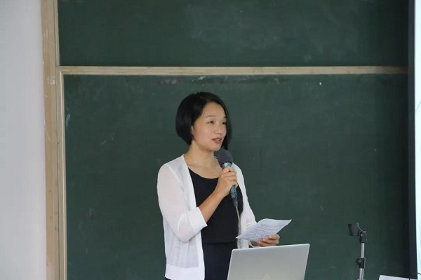 （图5 方晶云副教授致辞）