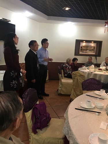 退休老师新春慰问会