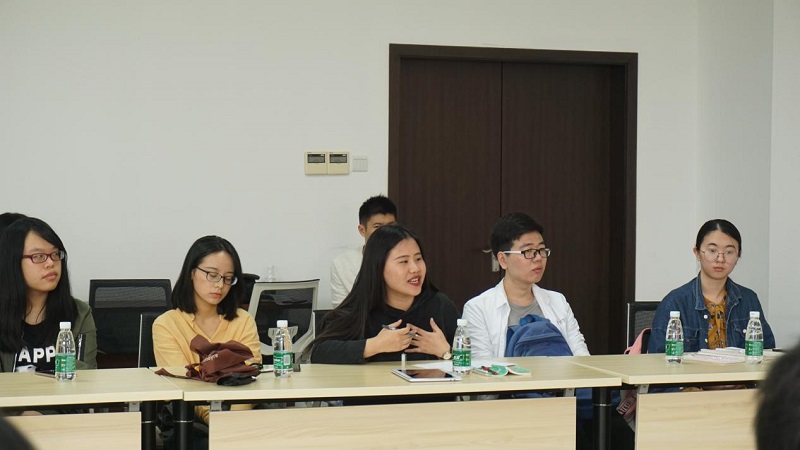 同学们热情提问